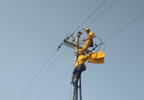 濟南至高清高速公路工程電力設施遷改工程——不停電作業項目：帶電電纜環網現場