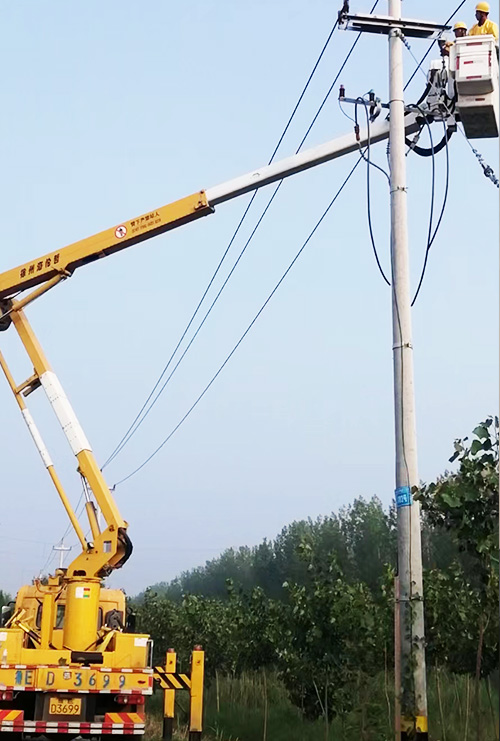 2022年6月30日，王崗線武王支線帶電開斷作業現場